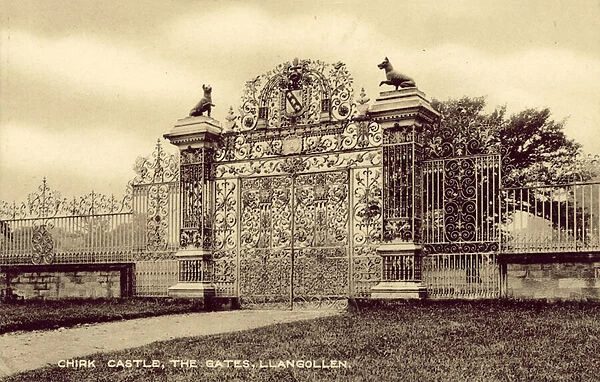 gates-chirk-castle-b-w-photo-22622298.jpg (1)